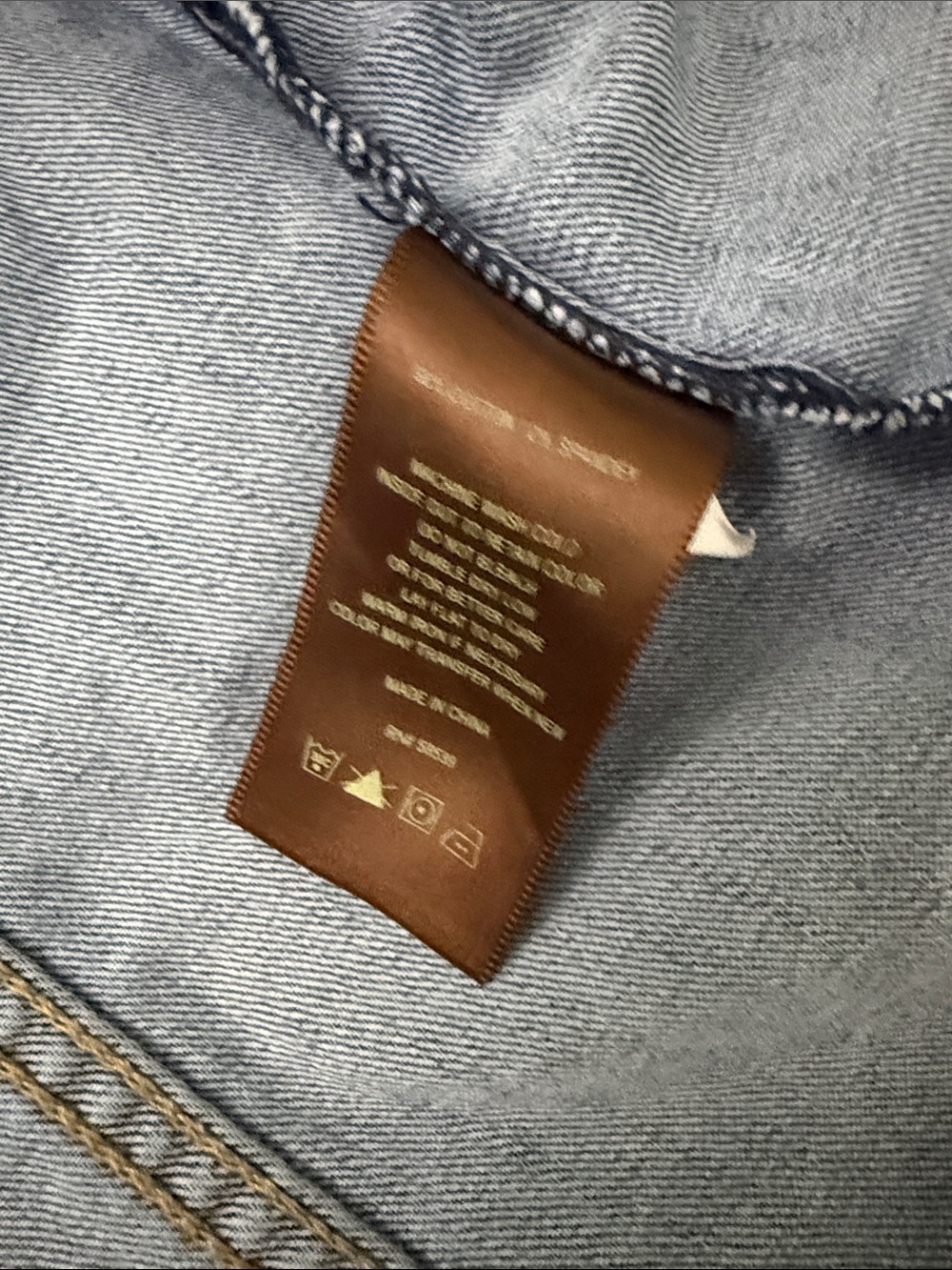 Kut from the Kloth Vintage Blue Denim Jean Jacket - Picture 6 of 9